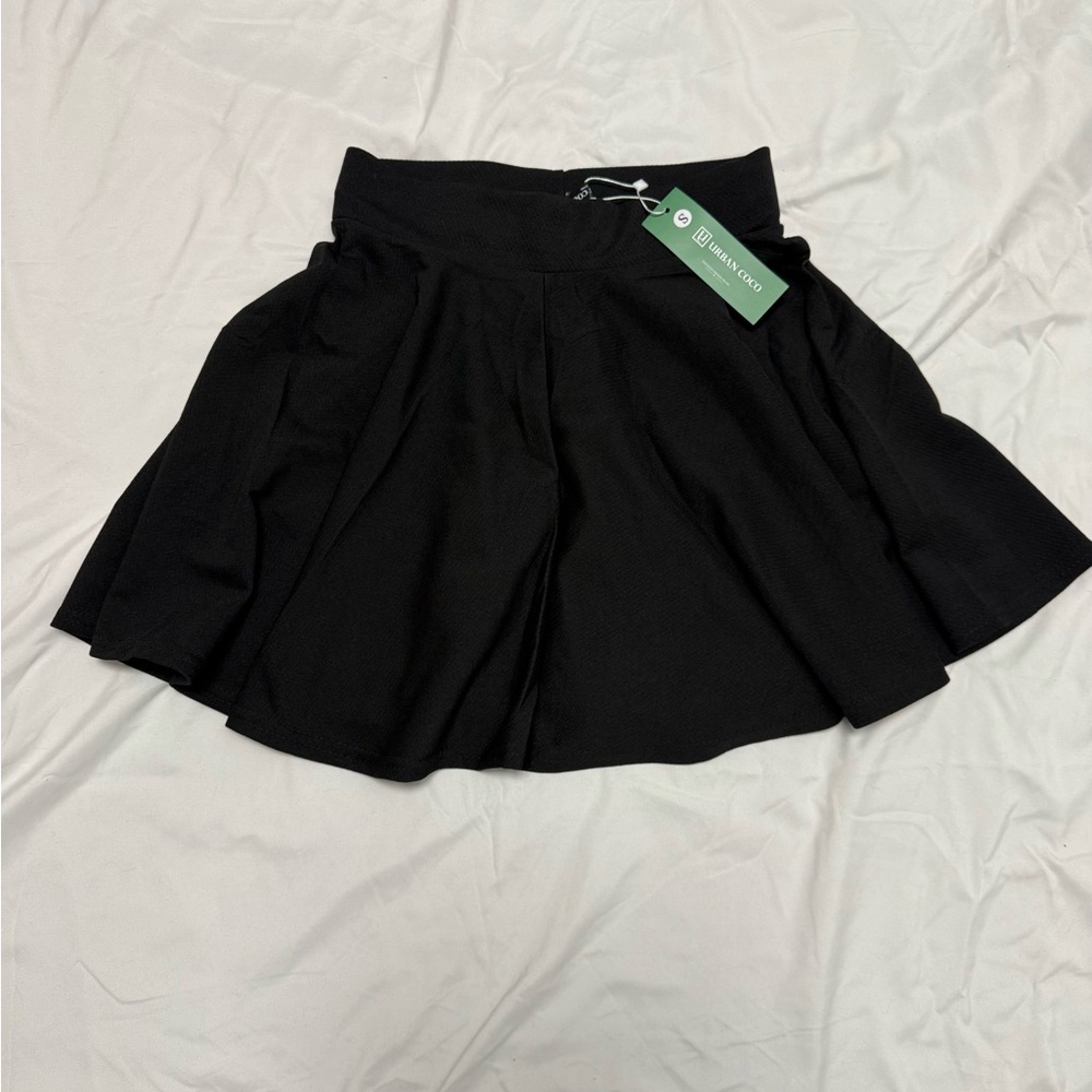 Elegant Black Skater Skirt